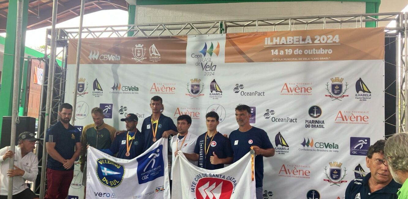 João Marcelo Carlin e Gael Gouvea fecham Copa Brasil com terceiro lugar e ótima evolução na classe 49er