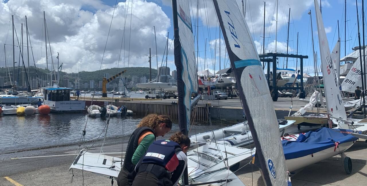 Flotilha do Veleiros da Ilha disputa Brasileiro de 49er